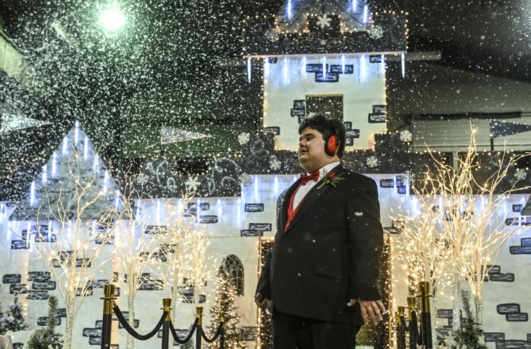 D230316 special prom JN15.jpg