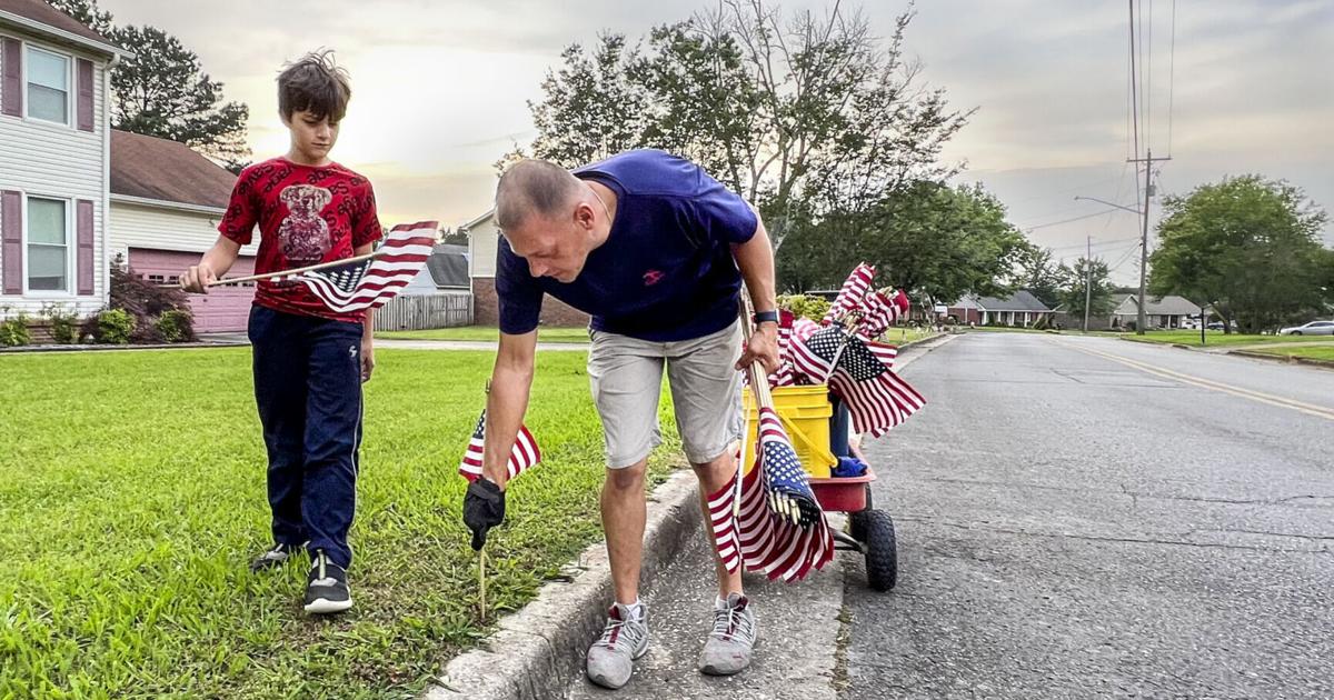 Patriotism waves its flag in Decatur neighborhood | Decatur ...