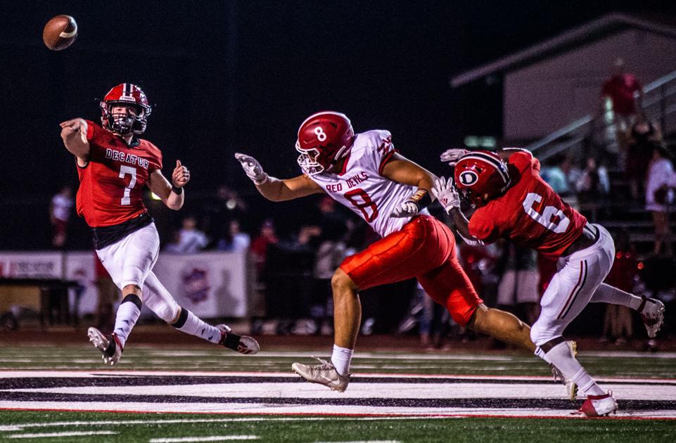DecaturDaily.com - Photos: Decatur Raiders vs. Lawrence County Red Devils image