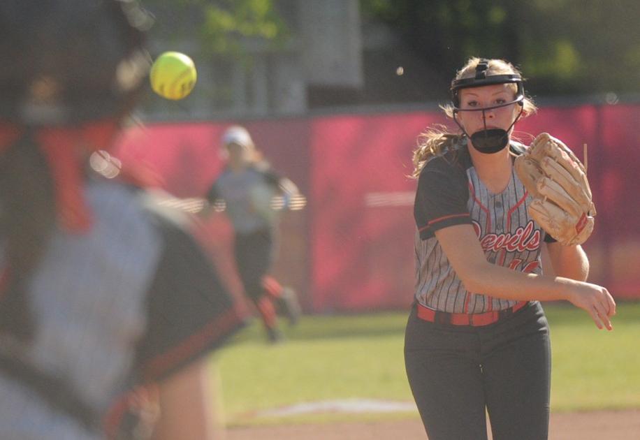 DecaturDaily.com - Red-hot Red Devils: Lawrence County softball soars past Curry image