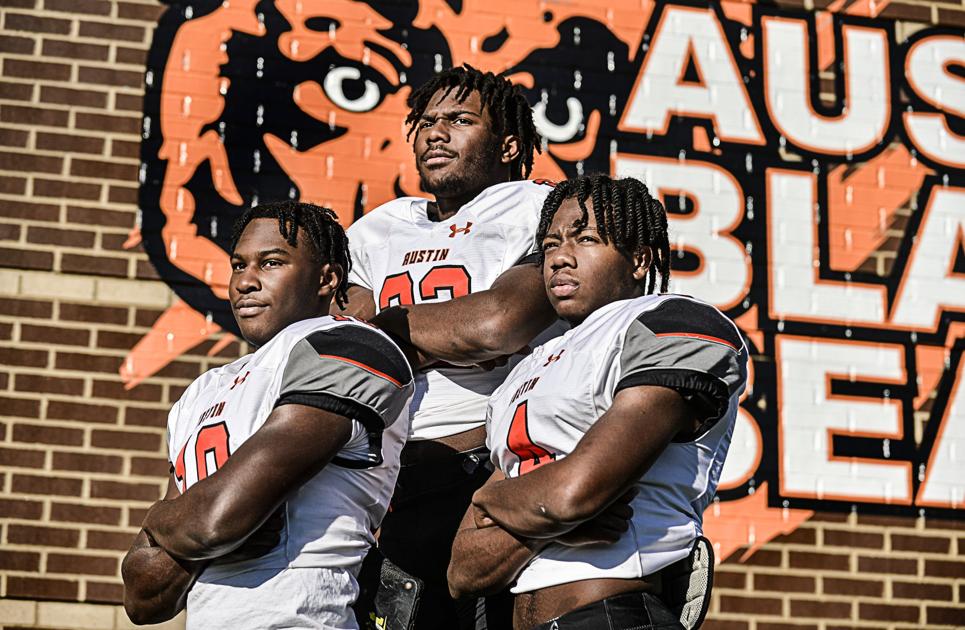 DecaturDaily.com - Three Bears lead 5A-7A All-Area team image