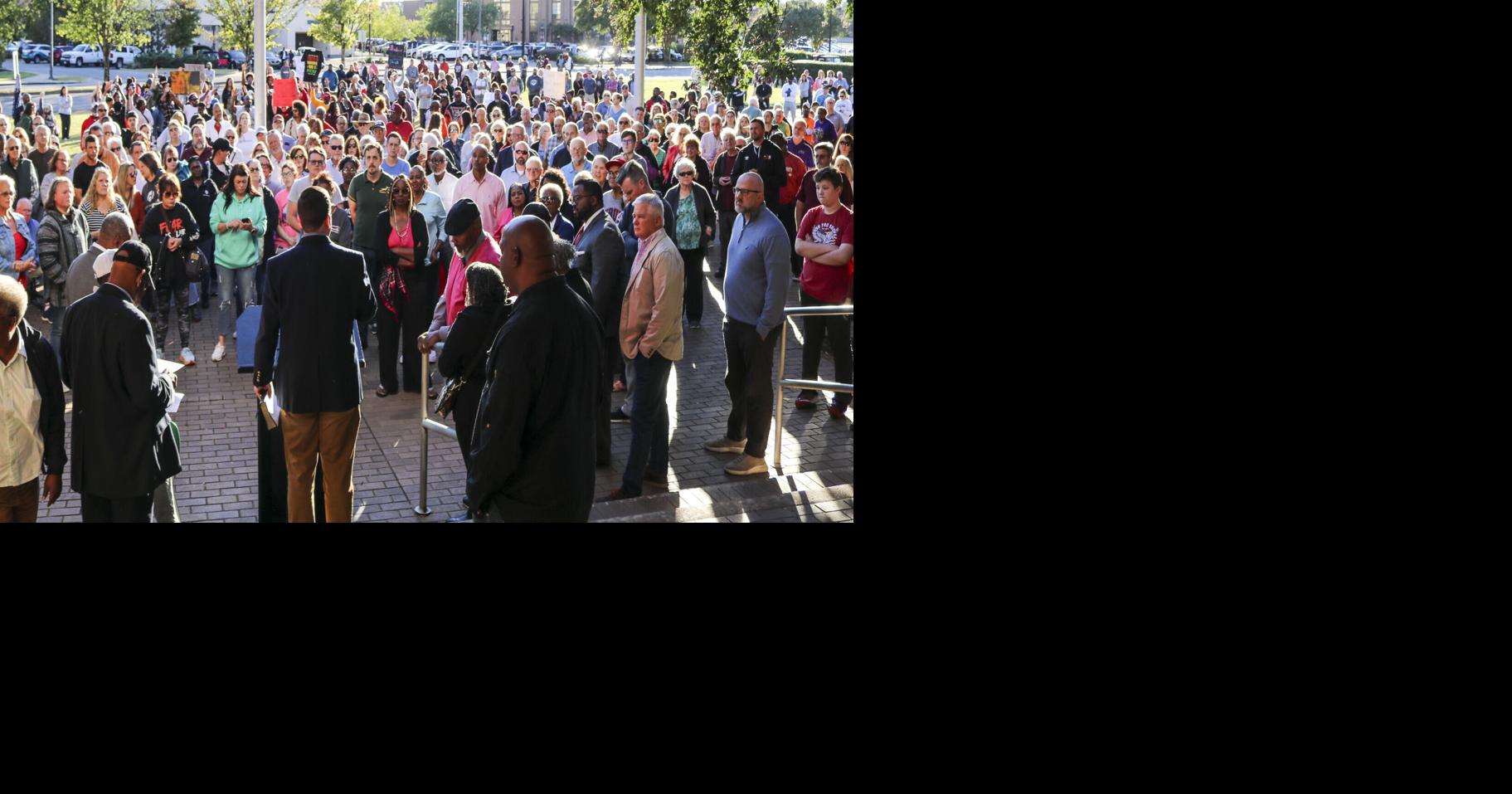 Protests and prayers for Steve Perkins | Decatur | decaturdaily.com