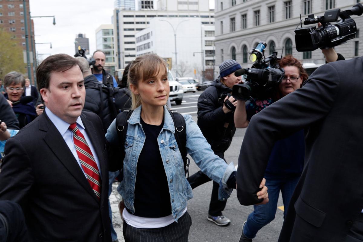 Actor Allison Mack gets 3 years in NXIVM sex-slave case ...