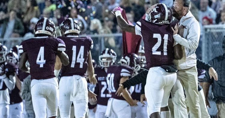 DecaturDaily.com - Playoff push: Danville found out importance of September games image