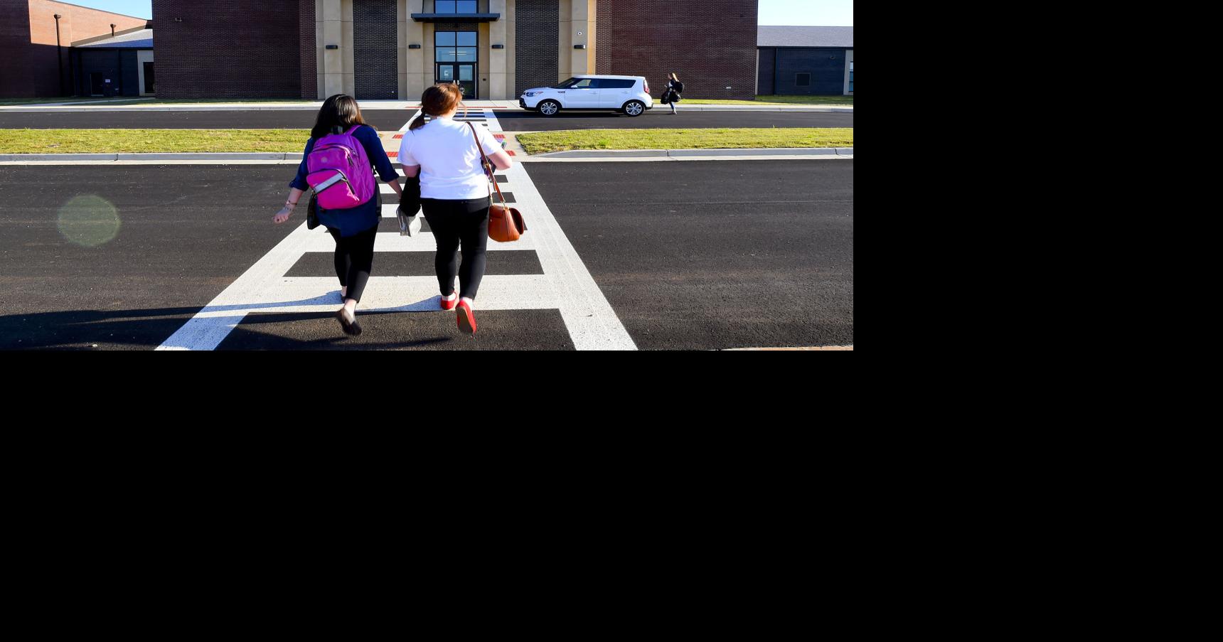 New Priceville High opens after delay, controversy Local News