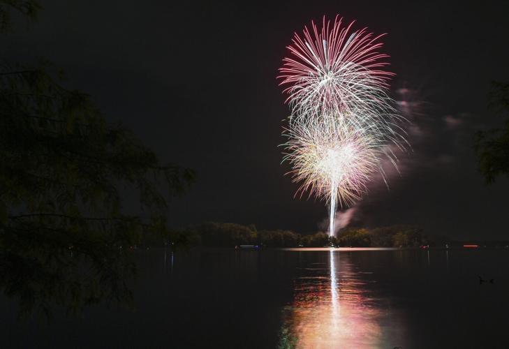Spirit fireworks show draws nearly 3,000 to park; vendors report brisk