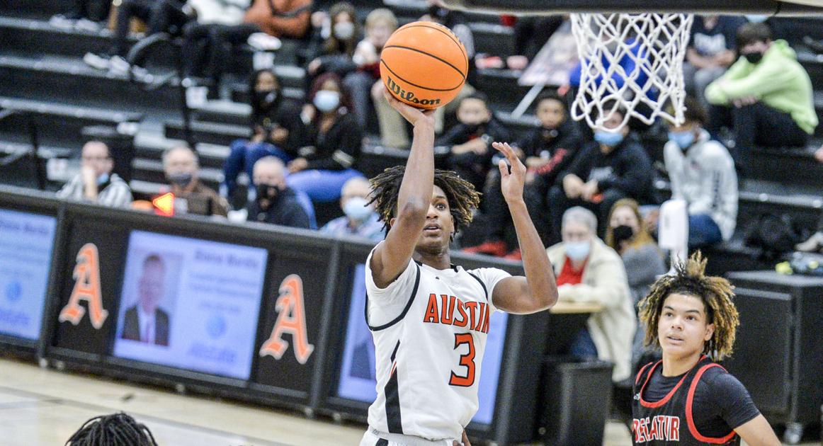 DecaturDaily.com - Austin comes back to stun Decatur in OT image