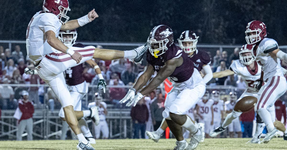 DecaturDaily.com - Special teams help West Morgan earn 9th victory image
