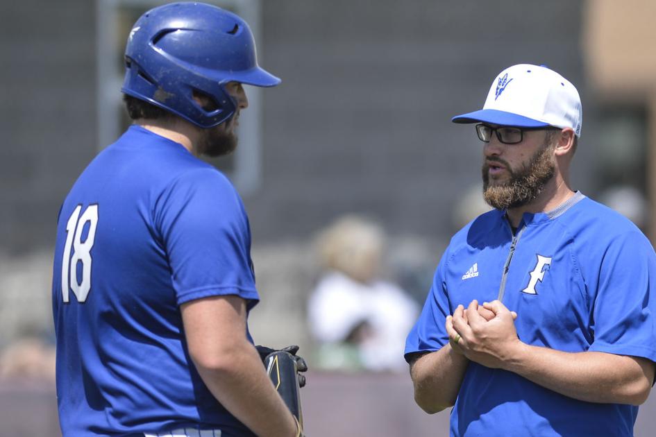 DecaturDaily.com - Big bats carry Falkville to second round image