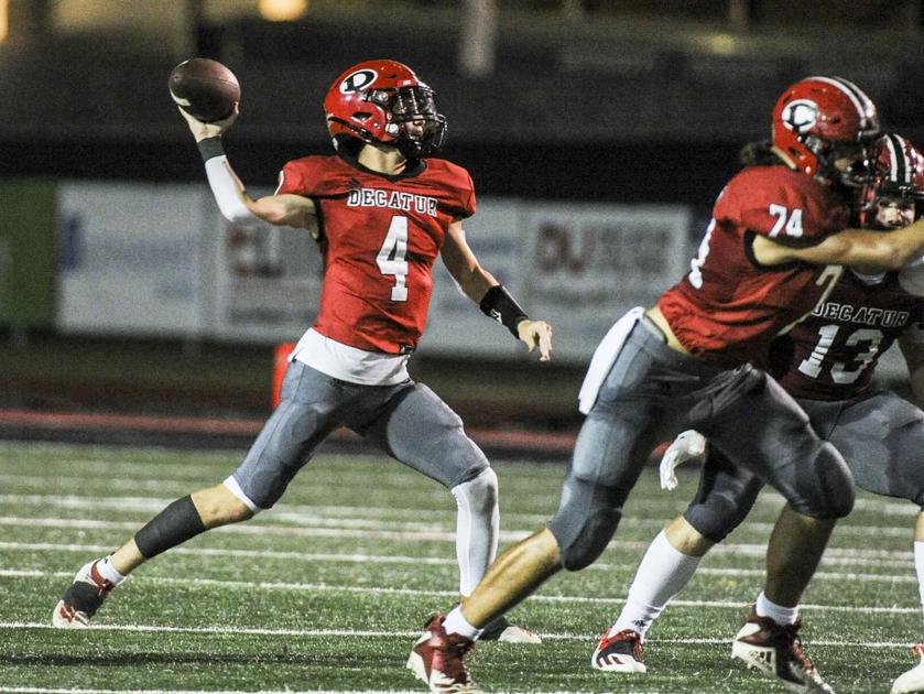 DecaturDaily.com - Decatur develops a passing attack that challenges the best defenses image