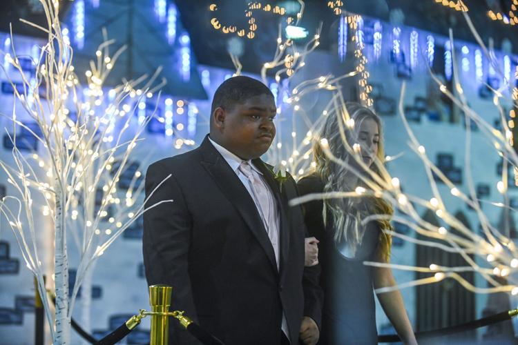 D230316 special prom JN07.jpg