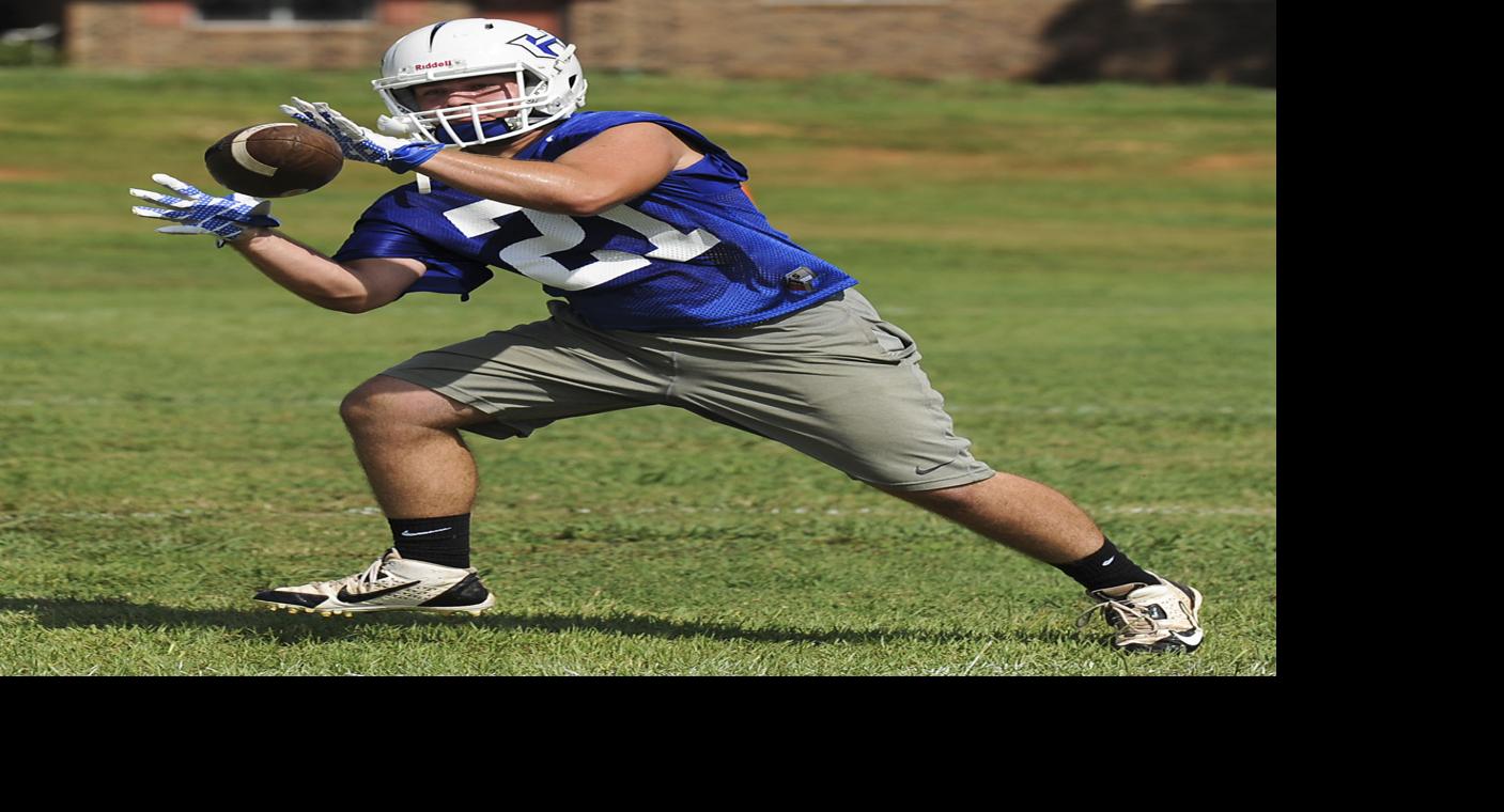 Hatton uses community service to help build program Hatton