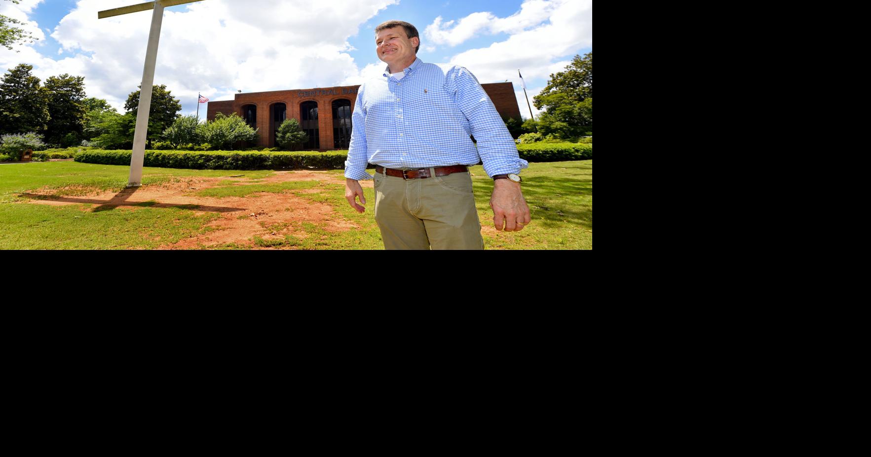 Former Decatur pastor named Volunteers of America vice president ...