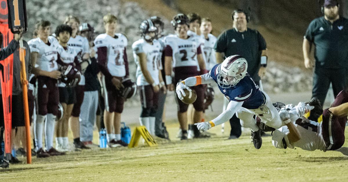 DecaturDaily.com - Football roundup: Brewer cruises to finish regular season image