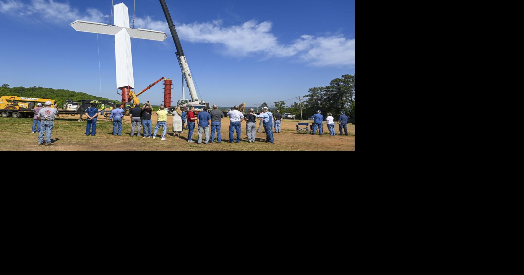 Priceville cross raising brings strong emotions in community | Morgan ...