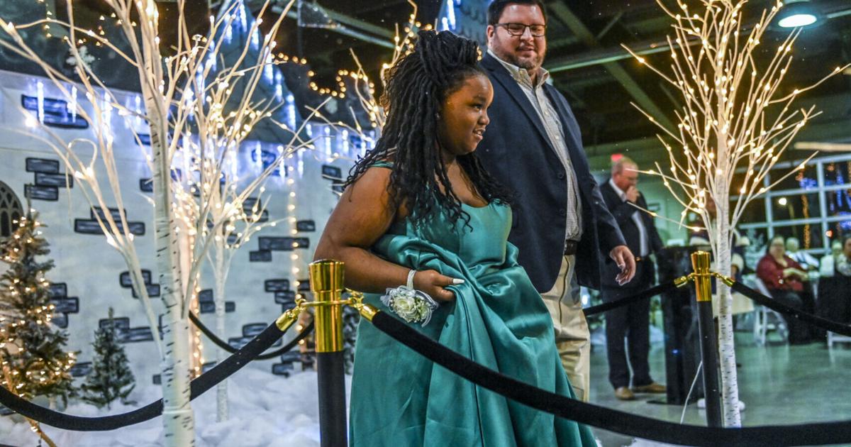 Winter Wonderland prom | News | decaturdaily.com