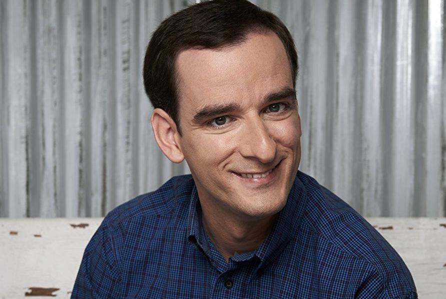 Bradley Walker to perform in Athens Entertainment