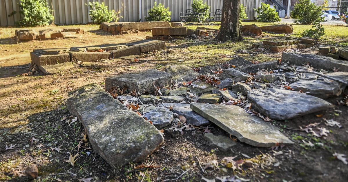 Decatur Cemetery Decatur Indiana City takes over historic cemetery | Decatur | decaturdaily.com