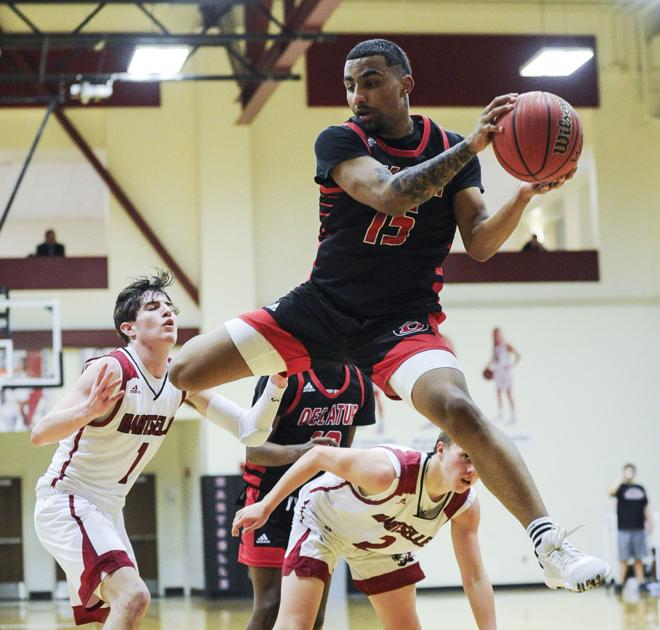 DecaturDaily.com - High school basketball: Johnson's 27 helps Red Raiders move to 2-0 image