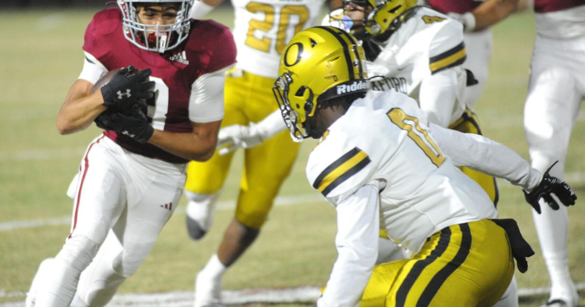 DecaturDaily.com - Lee leads Hartselle to fourth quarter comeback over Oxford image