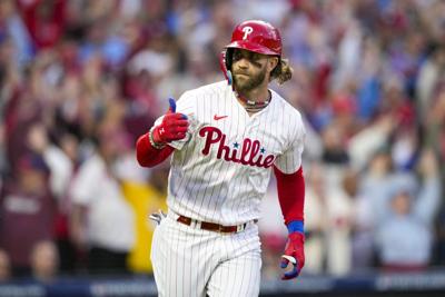 Red October: Phillies fans excited for NLDS Game 4