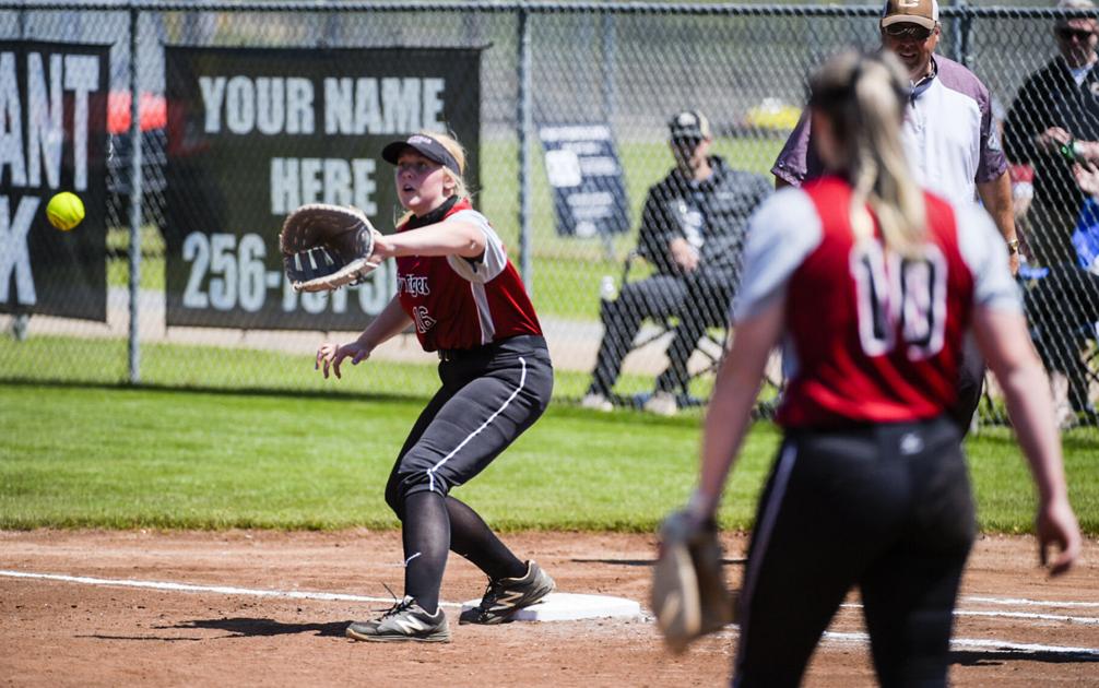 DecaturDaily.com - Prep softball roundup: Hartselle rallies to beat Cullman in area tourney image
