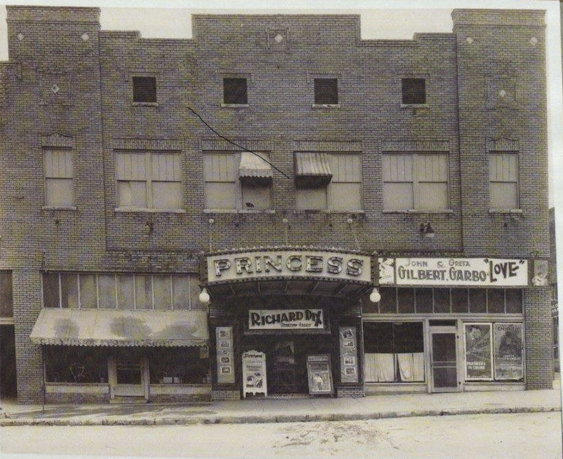 Movie theaters withstand the test of time Local News