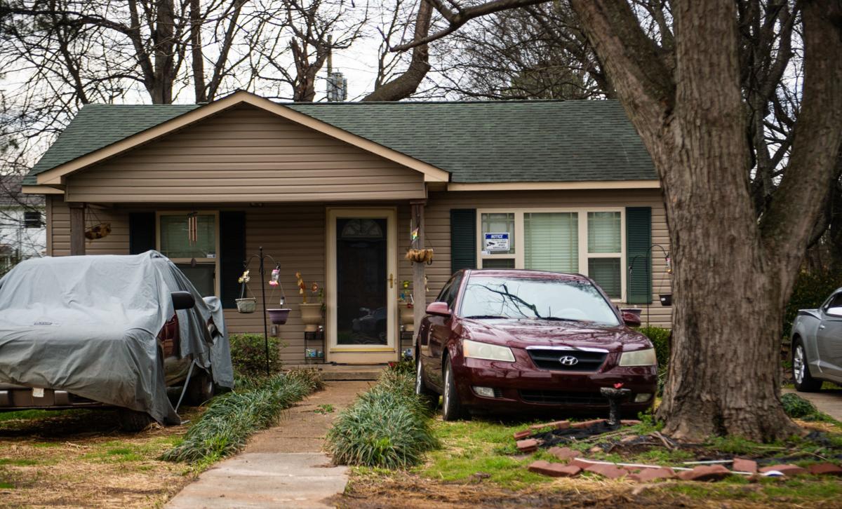 Decatur considers ban on frontyard parking Decatur