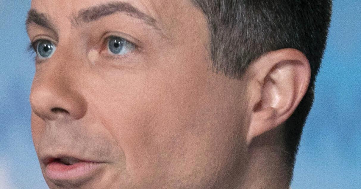 Pressure on Boeing grows as Buttigieg says the company needs to cooperate with investigations - Vimarsana News
