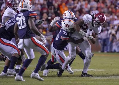 Auburn Football Ricochet Rabbit Zakoby Mcclain Stands Out In