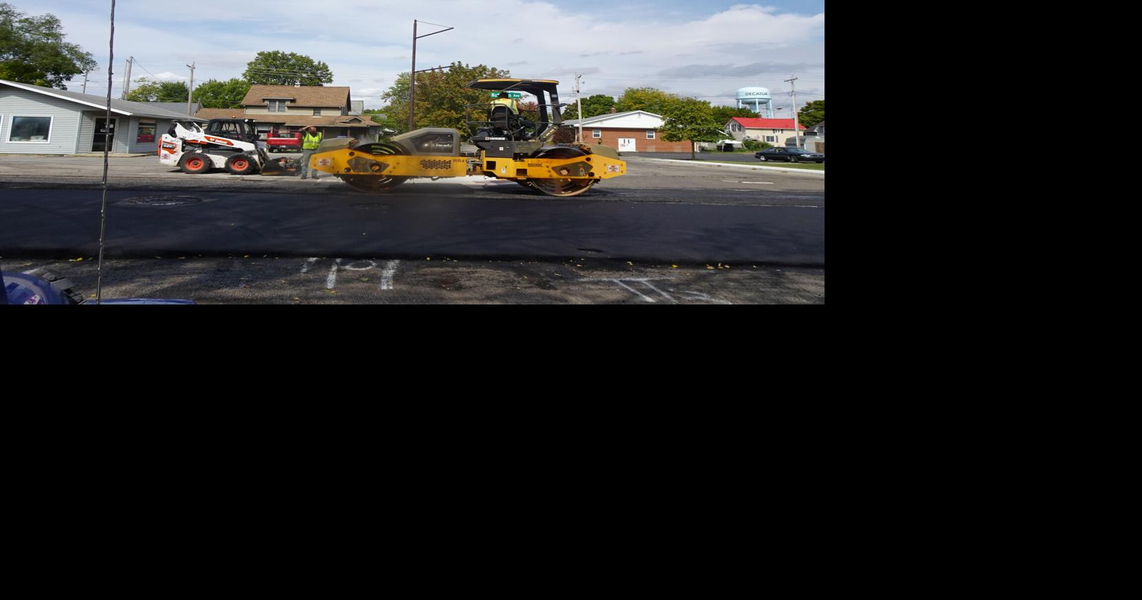 Paving The Streets of Decatur | Photo Galleries | decaturdailydemocrat.com
