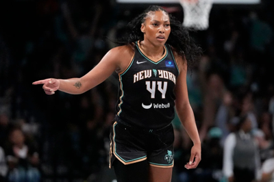 Betnijah Laney-Hamilton, Smyrna grad, wins WNBA