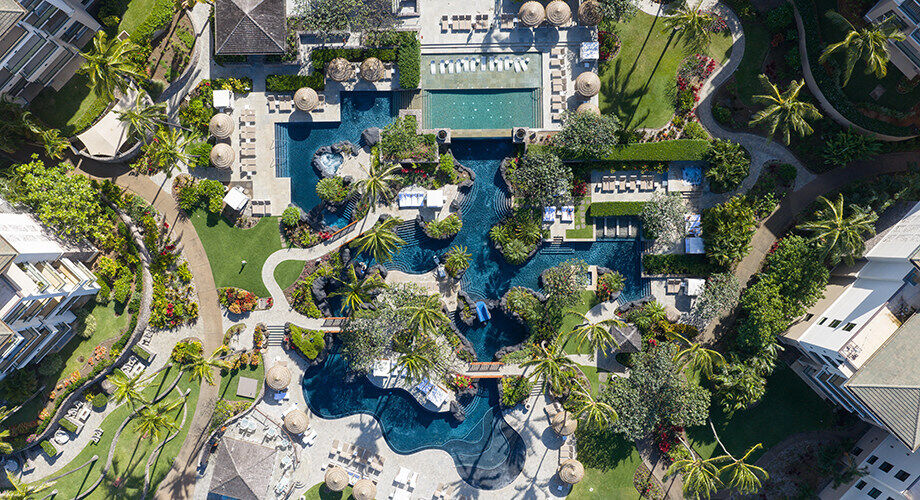 Marriott International Signs Agreement to Bring St. Regis Hotels & Resorts to Kapalua Bay, Hawai'i