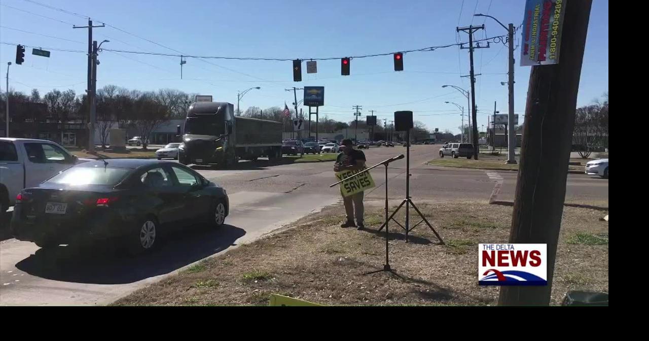 Highway evangelists visit Greenville in the middle of country- and continent-spanning journey