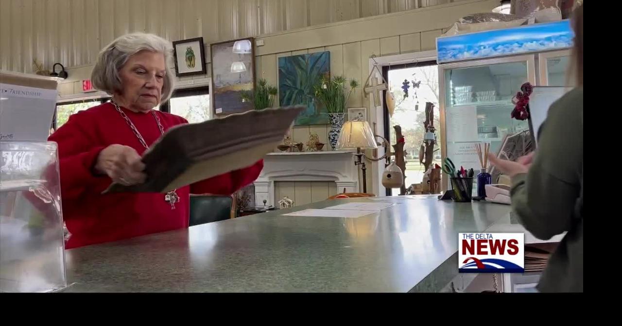 Shoppers support small Delta businesses during Black Friday