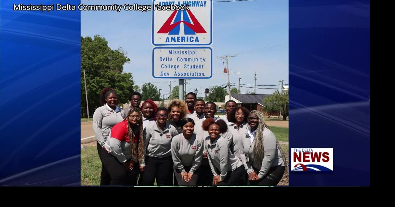 Mississippi Delta Community College joins Adopt-A-Highway project, adopting Moorhead's Highway 3