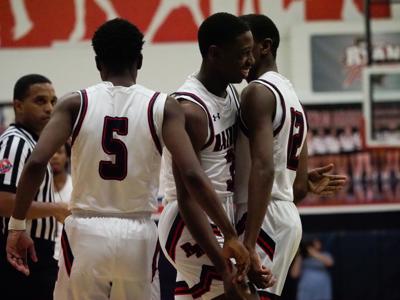 Boys Basketball Raiders Drop District Opener To Justin Northwest Sports Dentonrc Com