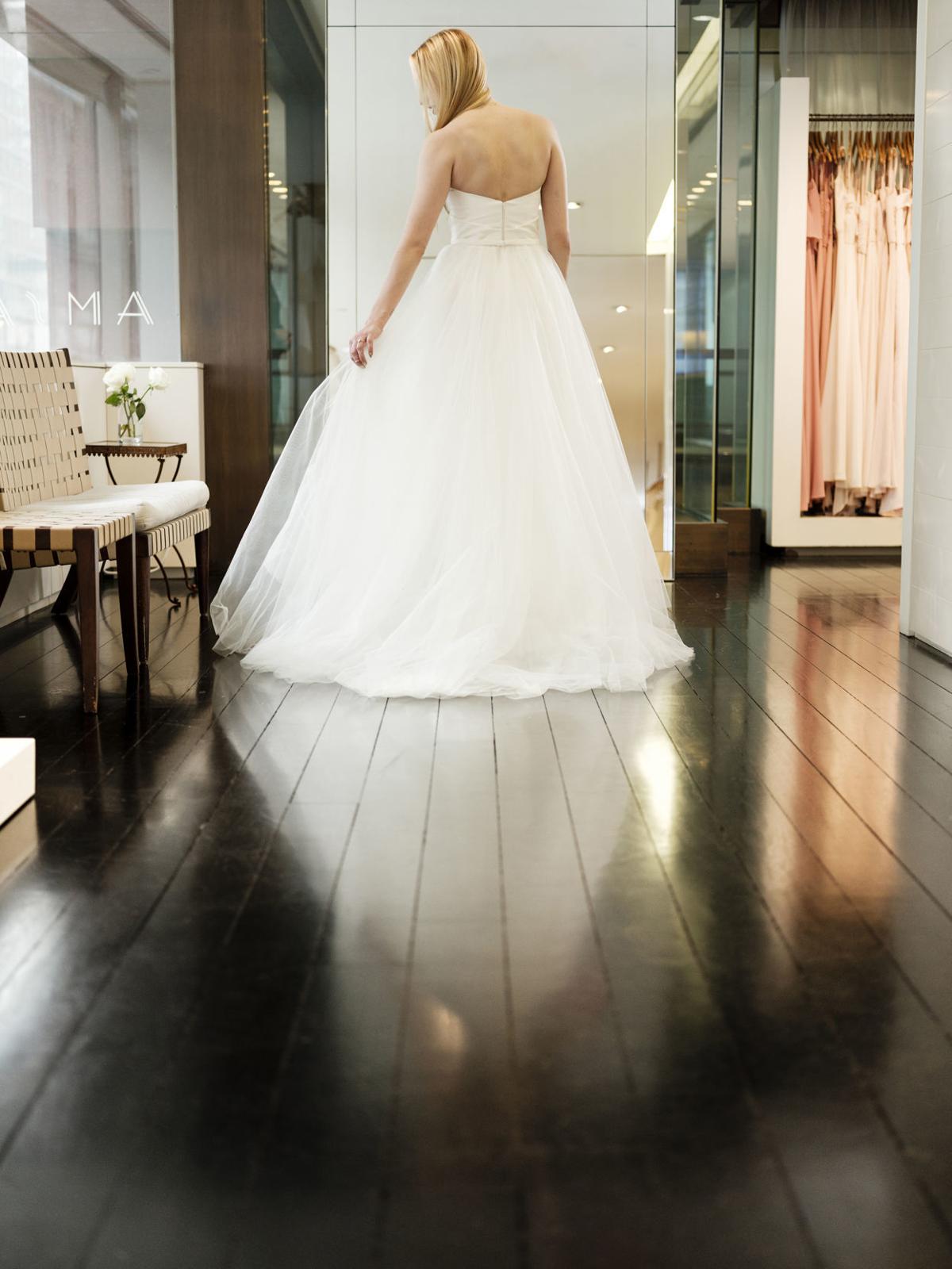 Site Offers Customized Wedding Gowns In A Few Clicks Business