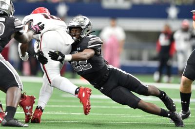 Football Guyer Tasked With Slowing Tascosa S Flexbone Offense In