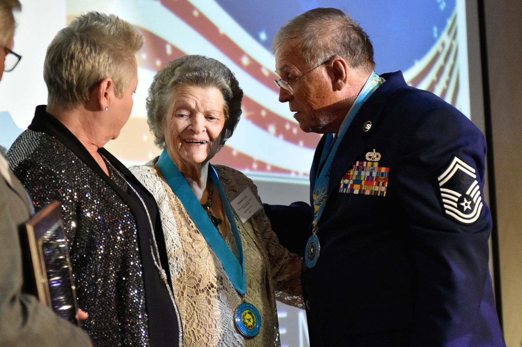 do medal of honor recipients get paid for life