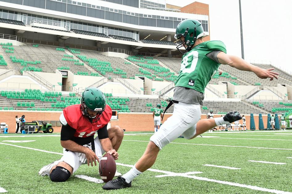 Source: Former UNT kicker Cole Hedlund signs with Colts