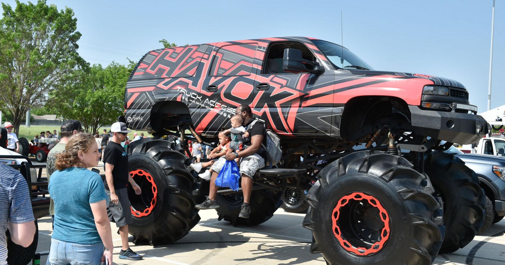 This weekend in Denton: Touch-A-Truck, recycle your electronics and jam with the Japanese Elvis - Vimarsana News