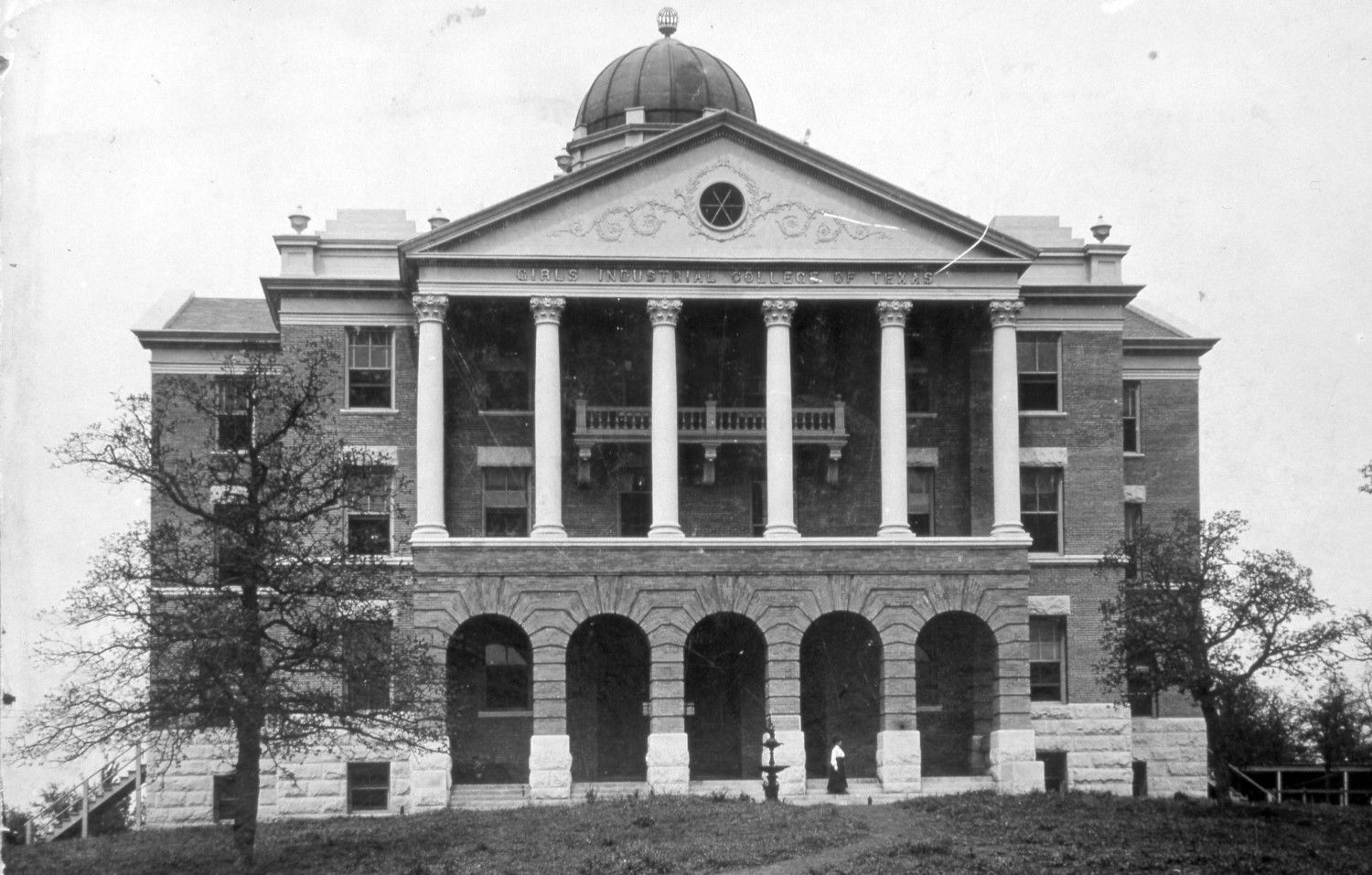 Landmarks & Legacies: UNT, TWU Follow Different Paths To Success ...