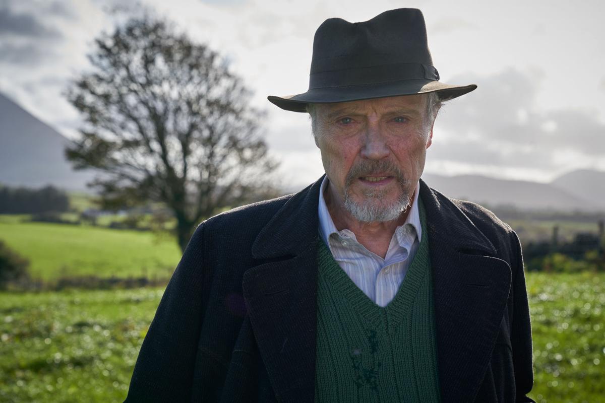 Wild Mountain Thyme Director On Writing Love Moonstruck And Inspirational Words Movies Dentonrc Com