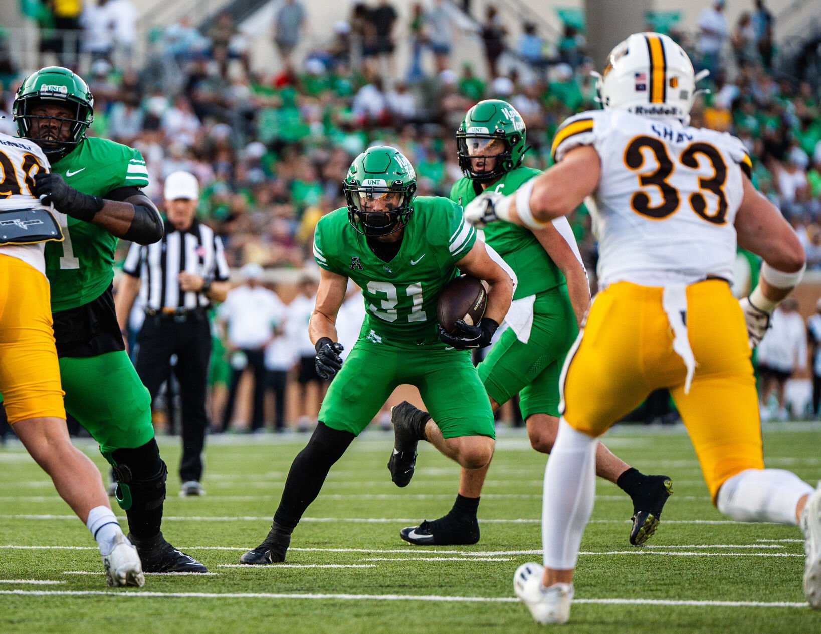 UNT posts dominating bounce-back win over Wyoming to bolster bowl hopes ...