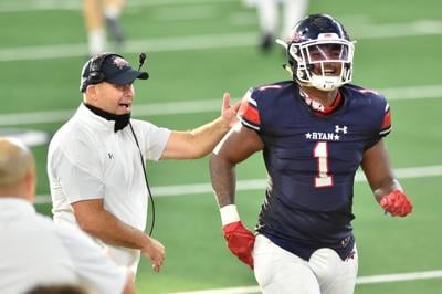 Reece Waddell Ryan Guyer Make Emphatic Statements As 5a 6a Football Returns High Schools Dentonrc Com