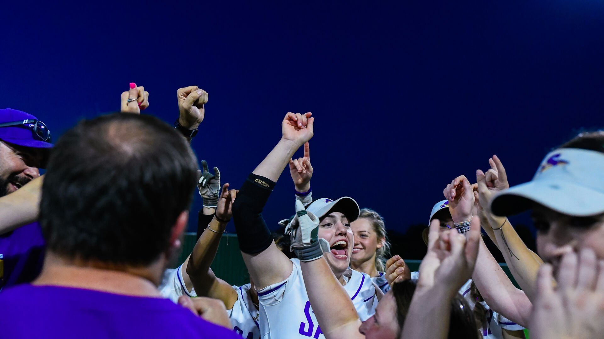 Sanger vs. Krum Softball: No. 8 Sanger’s Walk-Off Win in Game 1 Leads to Thrilling Series Opener
