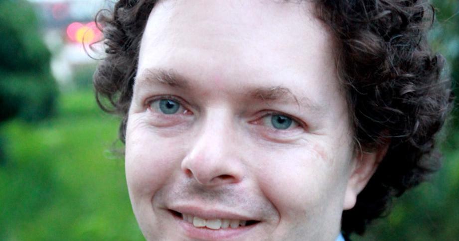 Adam Minter: Flight attendants aren't waitresses in the sky ...