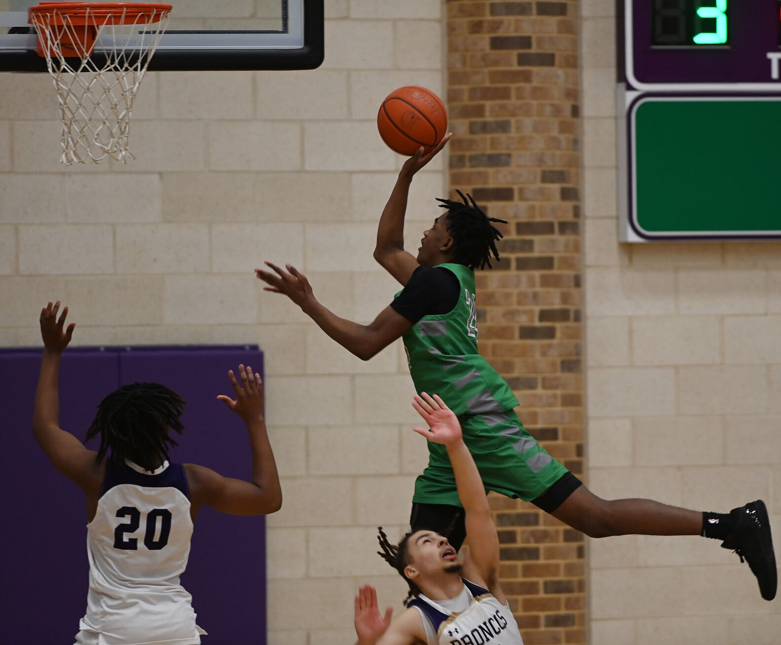 Jalen Brown’s Clutch Free Throws Seal 56-55 Win for Lake Dallas in District Showdown