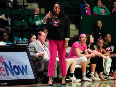 Women S Basketball Unt S Offensive Struggles Continue In Loss To